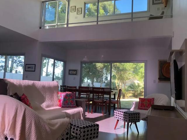 Casa aluguel em Região Geográfica Imediata de Florianópolis, Imbituba