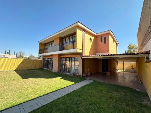 Casa y terreno en venta en Ojo de Agua