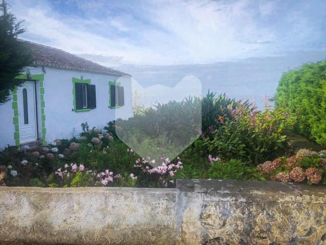 Casa venda em Açores, Altares