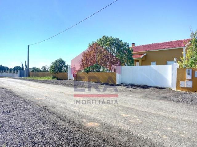 Casa venda em Cadaval, Vermelha