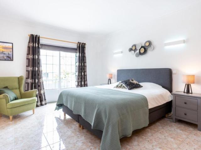 Casa alugar em Mosqueira, Albufeira