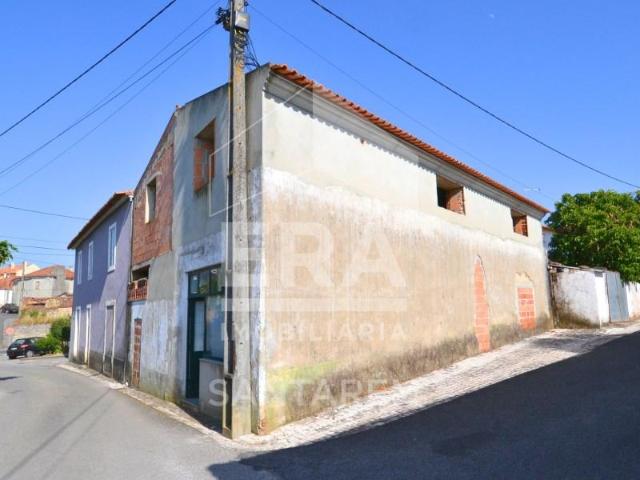 Casa venda em Alcanena, Santarém
