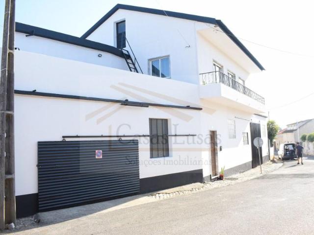 Casa venda em Cadaval, Vermelha