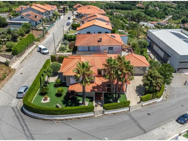 Casa venda em Felgueiras, Idães