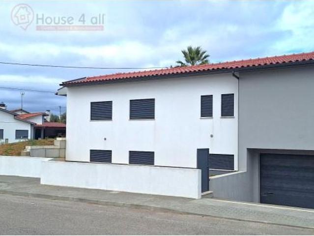 Casa venda em Bidoeira de Baixo, Leiria