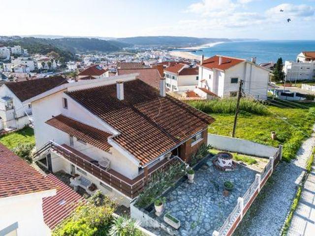 Casa venda em Pederneira, Leiria