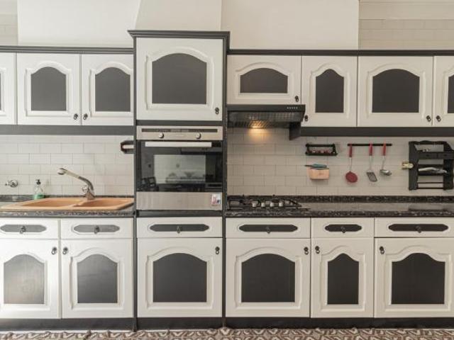 Casa alugar em Bairro dos Quatro, Odivelas