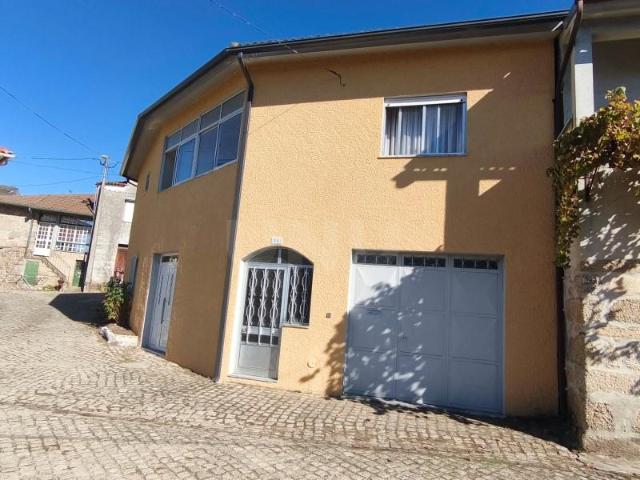 Casa venda em Penalva Do Castelo, Viseu