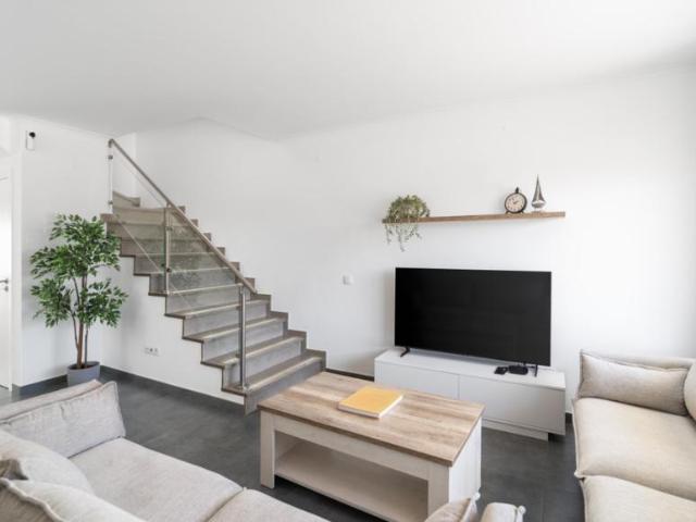 Casa alugar em Quelfes, Olhão