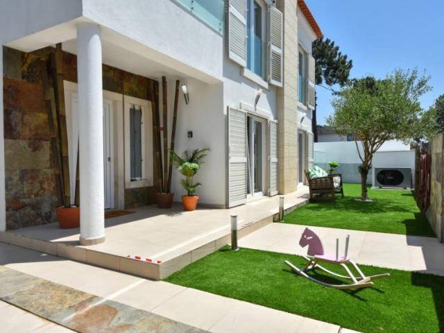Casa alugar em Charneca Da Caparica, Aroeira