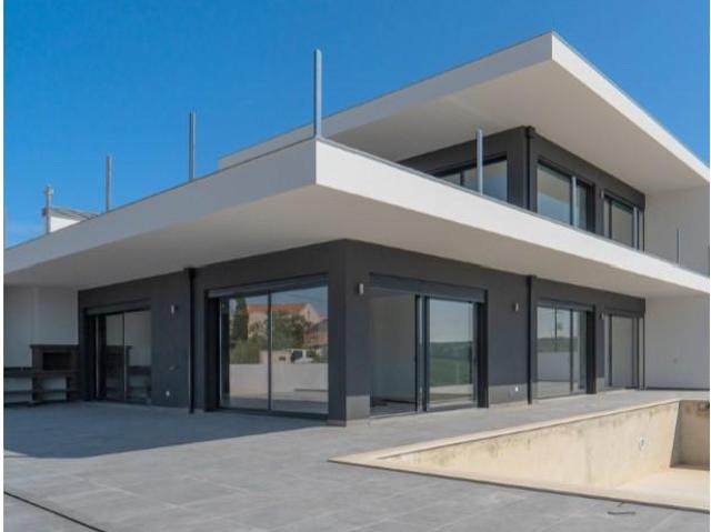 Casa venda em Cadaval, Vermelha