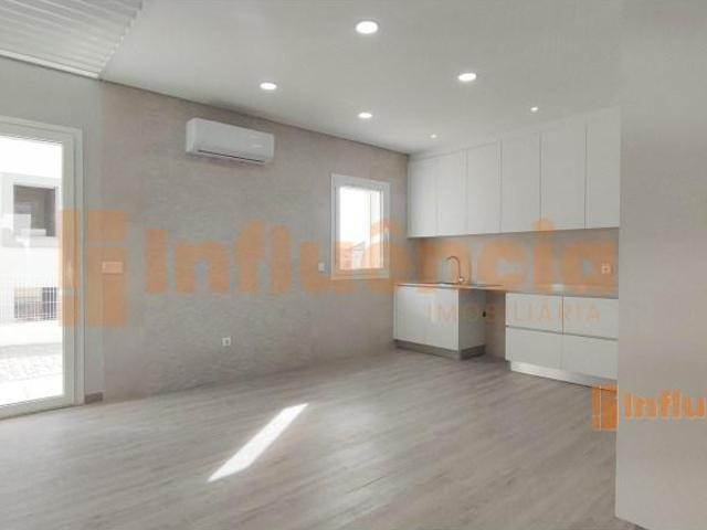 Casa venda em Castelo Branco, Canhoso
