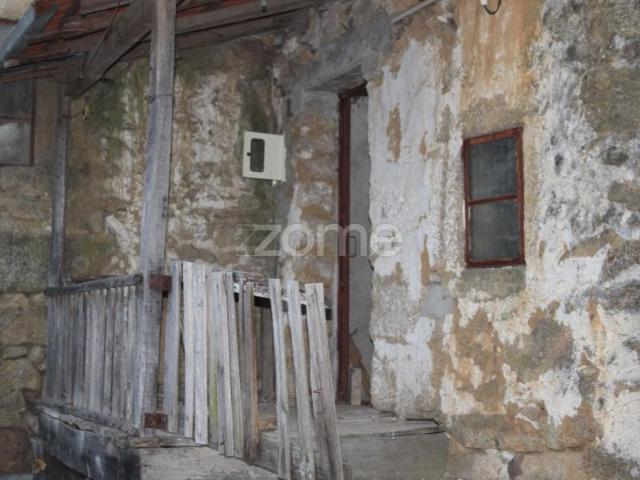Casa venda em Penalva Do Castelo, Viseu