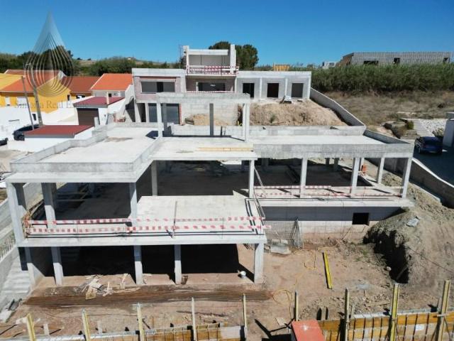 Casa venda em Varatojo, Torres Vedras