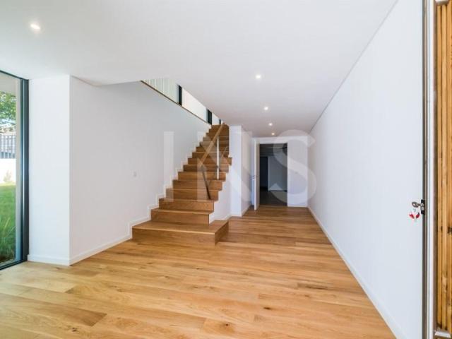 Casa alugar em Casal de São Miguel, Oeiras