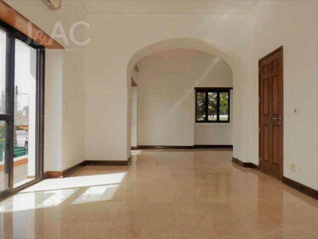 Casa alugar em São Francisco Xavier, Lisboa