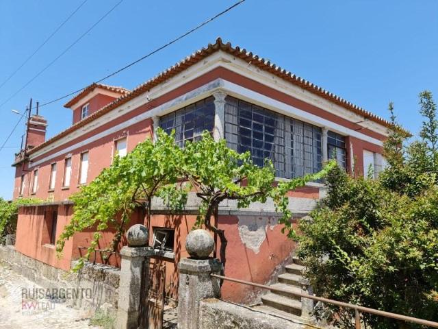 Casa venda em Couto Do Mosteiro, Viseu