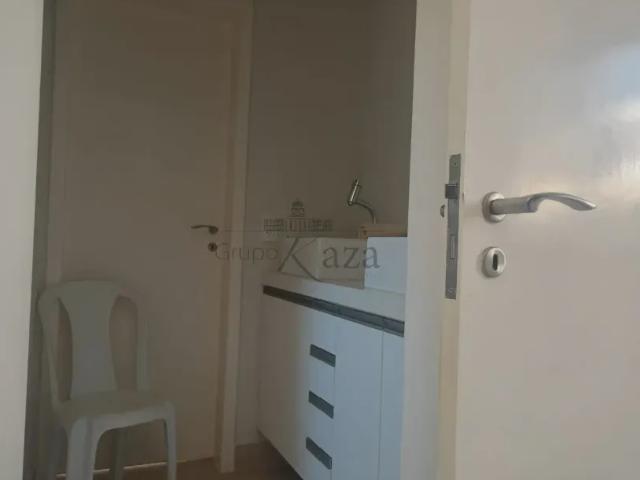 Apartamento aluguel em Região Imediata de São José dos Campos, Região Metropolitana do Vale do Paraíba e Litoral Norte