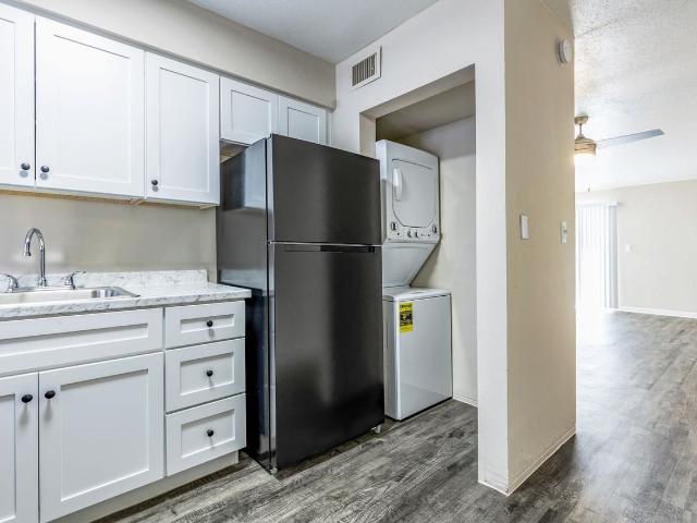 Apartment for rent in West and East Lealman, Pinellas County