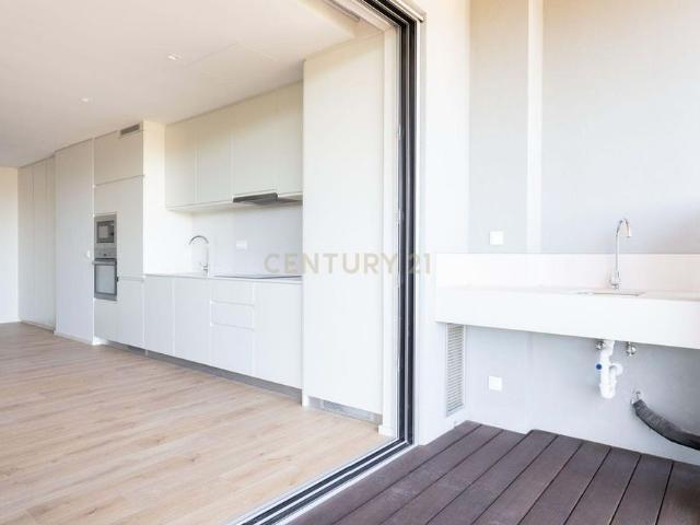 Apartamento alugar em Baixa de Algés, Oeiras
