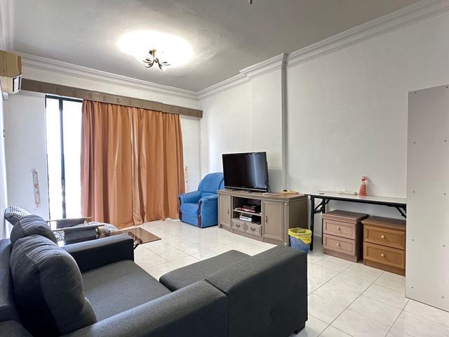 Condominium for sale in Malaka