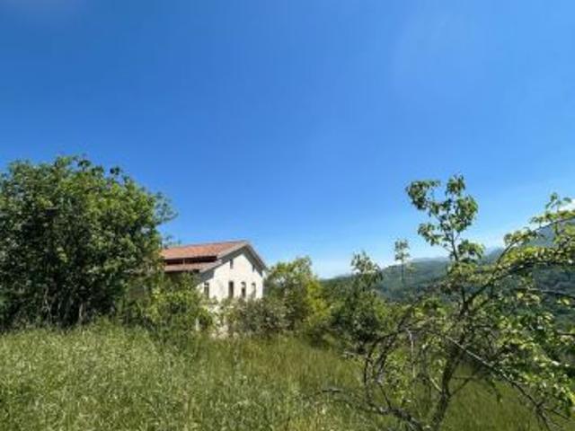 Appartamento in vendita a Laino, Lombardia