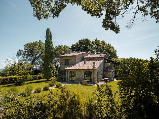 Casa in vendita a San Leo Bastia, Umbria