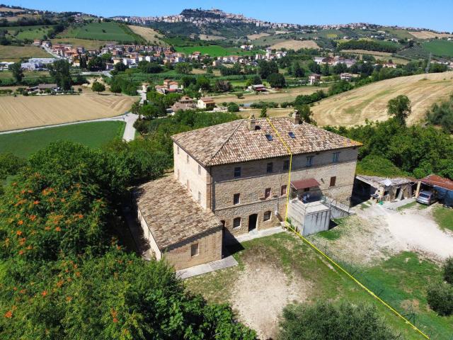 Rustico in vendita a Ponte Ete, Marche