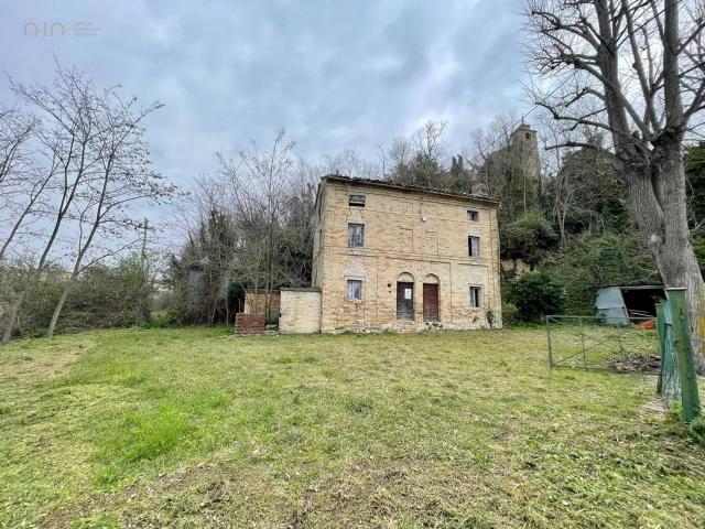 Rustico in vendita a Marche, Fermo