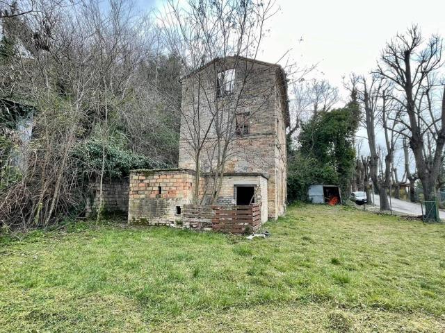 Rustico in vendita a Marche, Fermo
