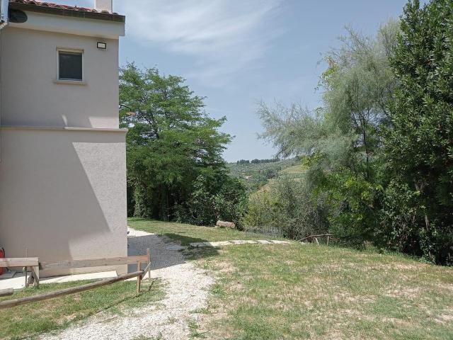 Casa in vendita a Colli al Metauro, Marche