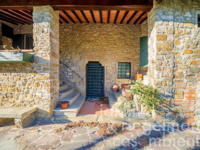 Casa in vendita a Unione di Comuni Valdarno e Valdisieve, Reggello