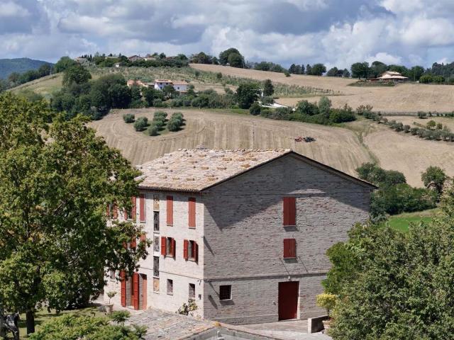 Casa in vendita a Marche, Ancona
