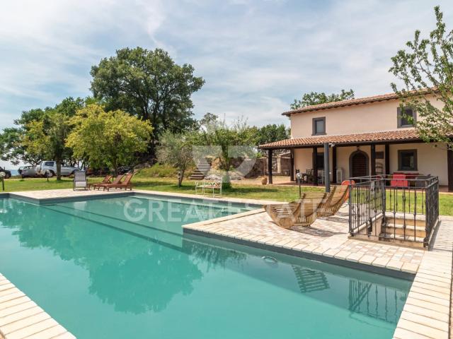 Casa in vendita a Bagnoregio, Lazio