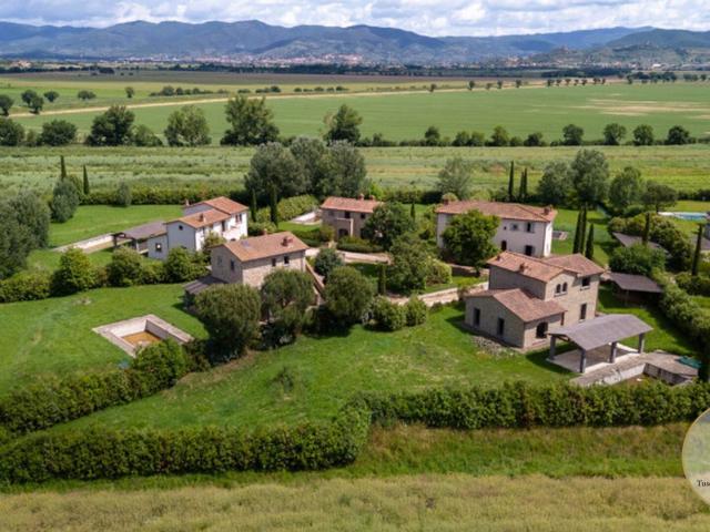 Casa in vendita a Cortona
