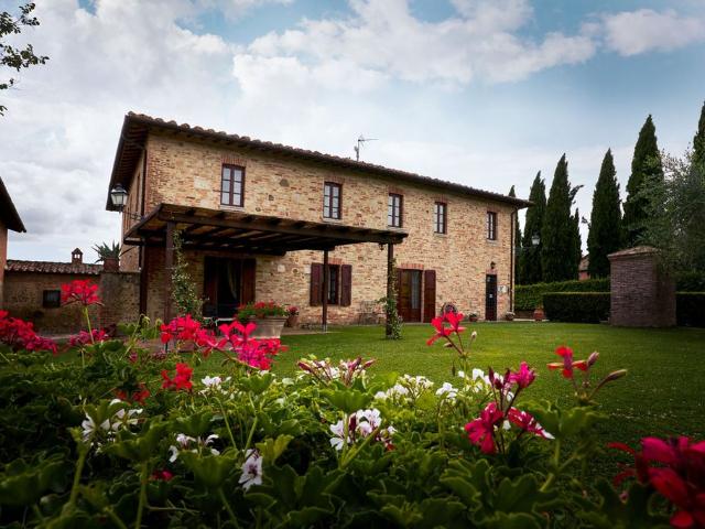 Rustico in vendita a Castelnuovo Berardenga, Toscana