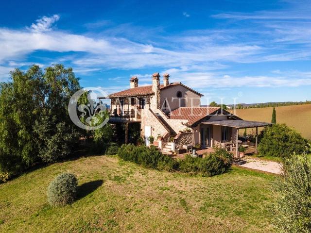 Rustico in vendita a Unione di Comuni Montani Colline del Fiora, Manciano