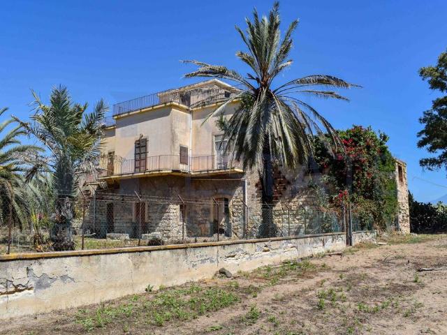 Rustico in vendita a Carlentini, Sicilia