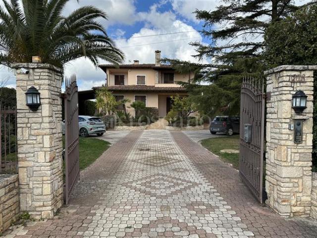 Rustico in vendita a Puglia, Bari