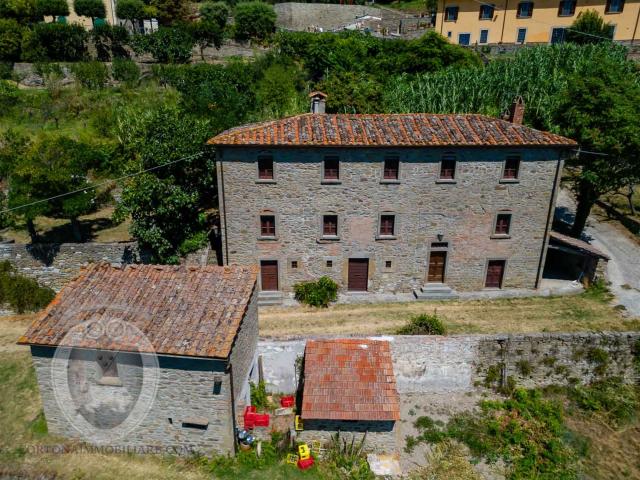 Casa in vendita a Cortona, Toscana
