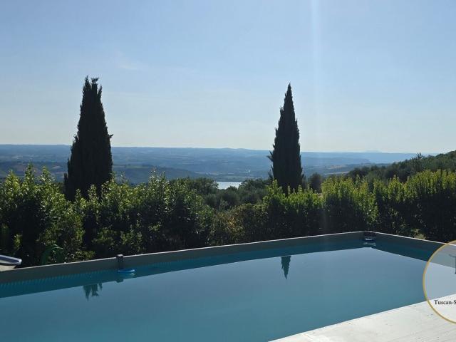 Casa in vendita a Baschi, Terni