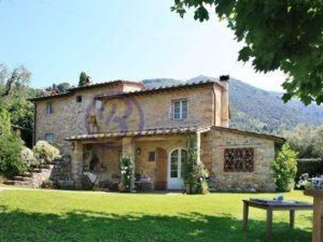 Rustico in affitto a Camaiore, Toscana