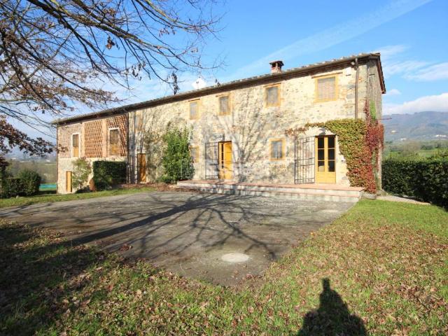 Villa Indipendente in affitto a Capannori, Toscana