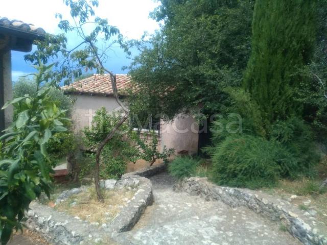 Villa Indipendente in affitto a Fara Sabina, Lazio