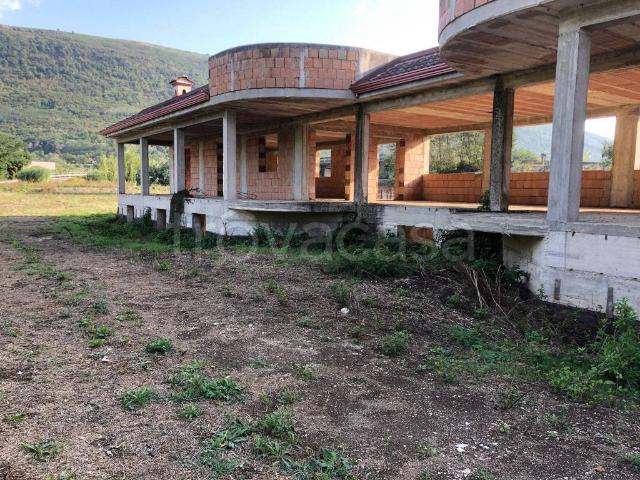 Villa Indipendente in affitto a Maddaloni, Campania