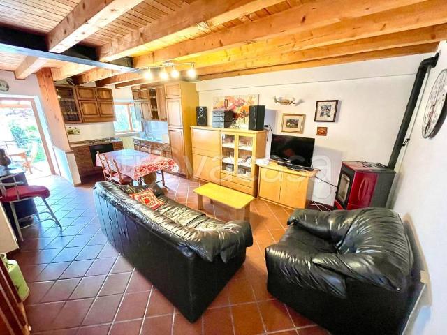Villa Indipendente in affitto a Torri Del Benaco, Veneto