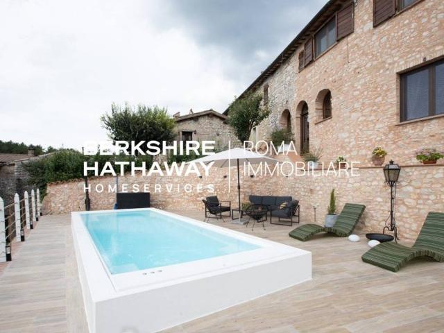 Villa Indipendente in affitto a Trevi, Umbria