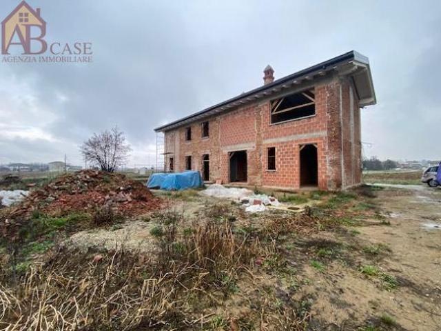 Terreno in vendita a Lomello, Lombardia