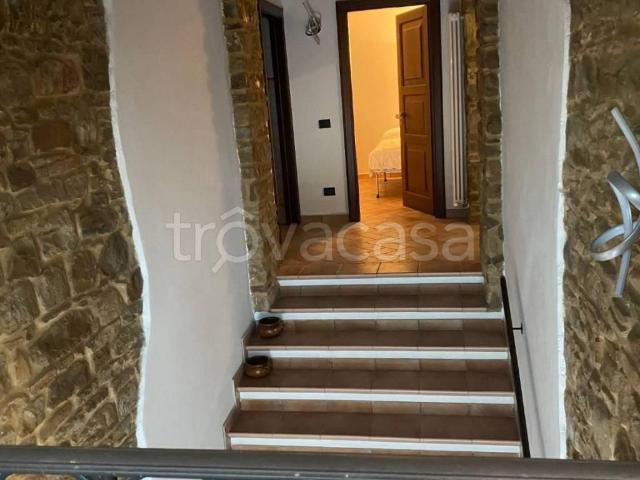 Villa Indipendente in affitto a Strada, Marche