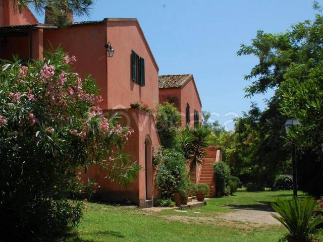 Villa Indipendente in affitto a Quattro Strade, Orbetello